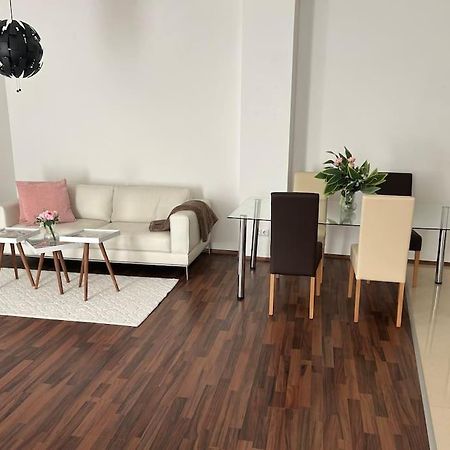 Apartment Merkur Vienna Esterno foto