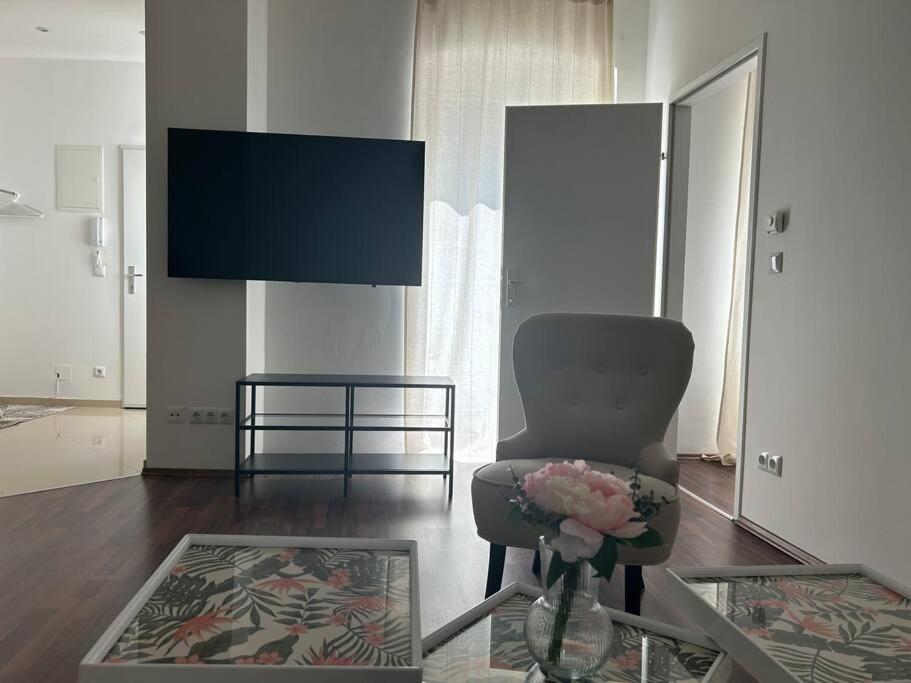 Apartment Merkur Vienna Esterno foto