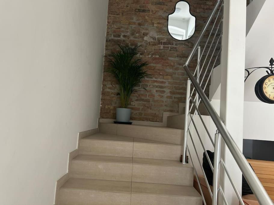 Apartment Merkur Vienna Esterno foto