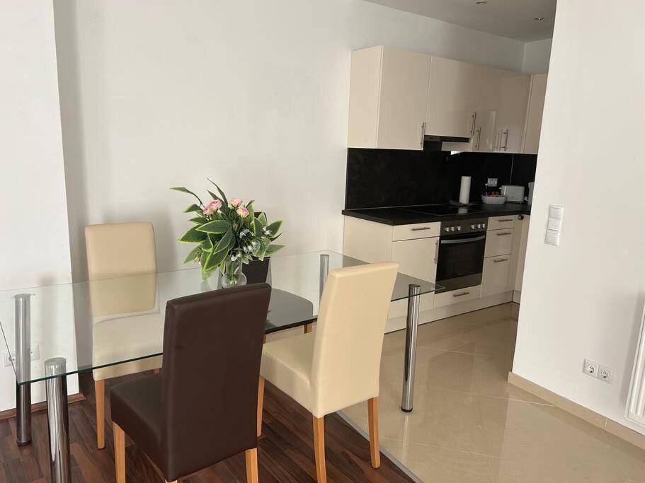 Apartment Merkur Vienna Esterno foto
